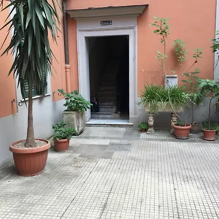 Casa Ostiense * רומא